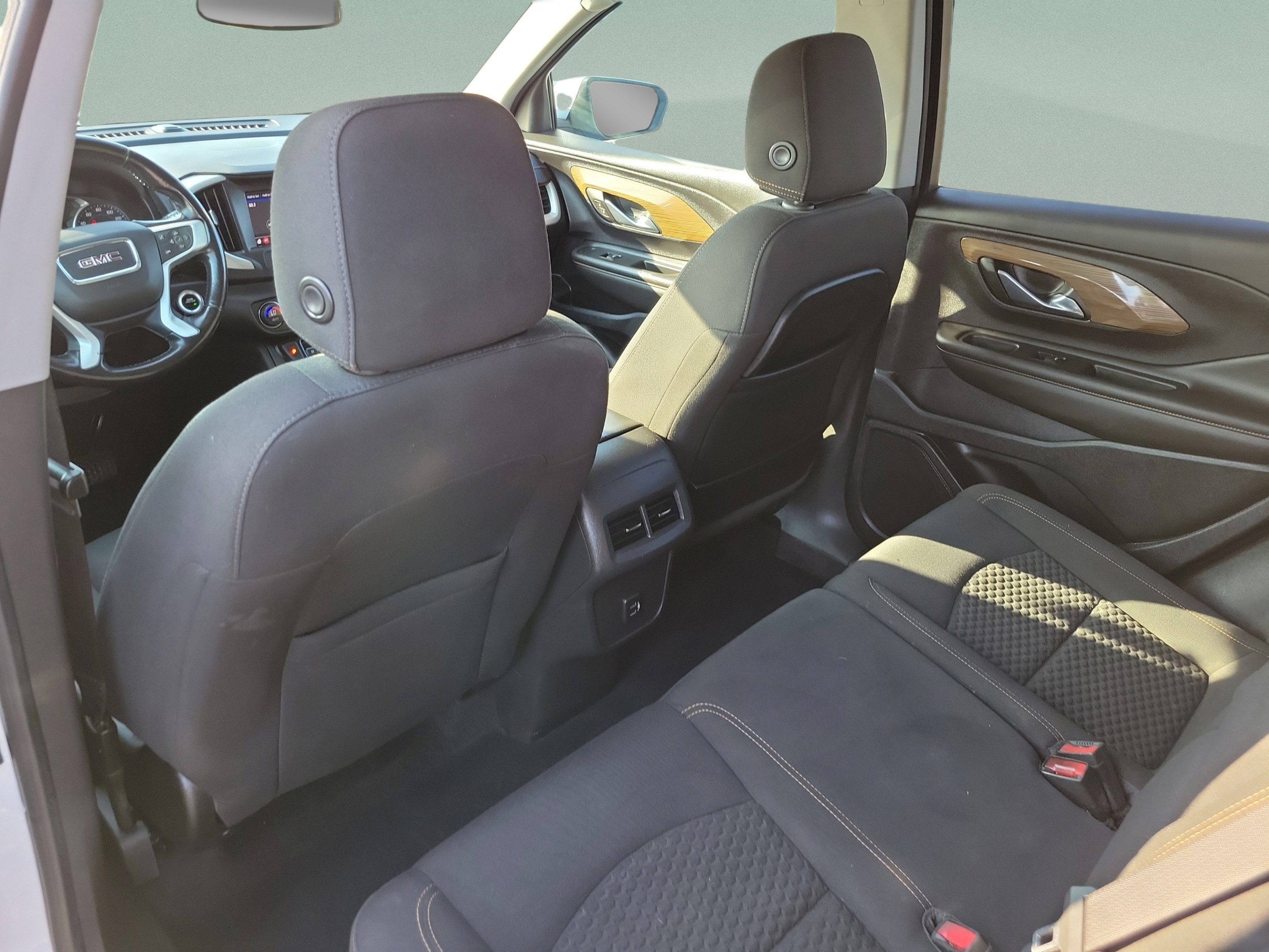 Used 2021 GMC Terrain SLE w/ Driver Convenience Package FWD image 12