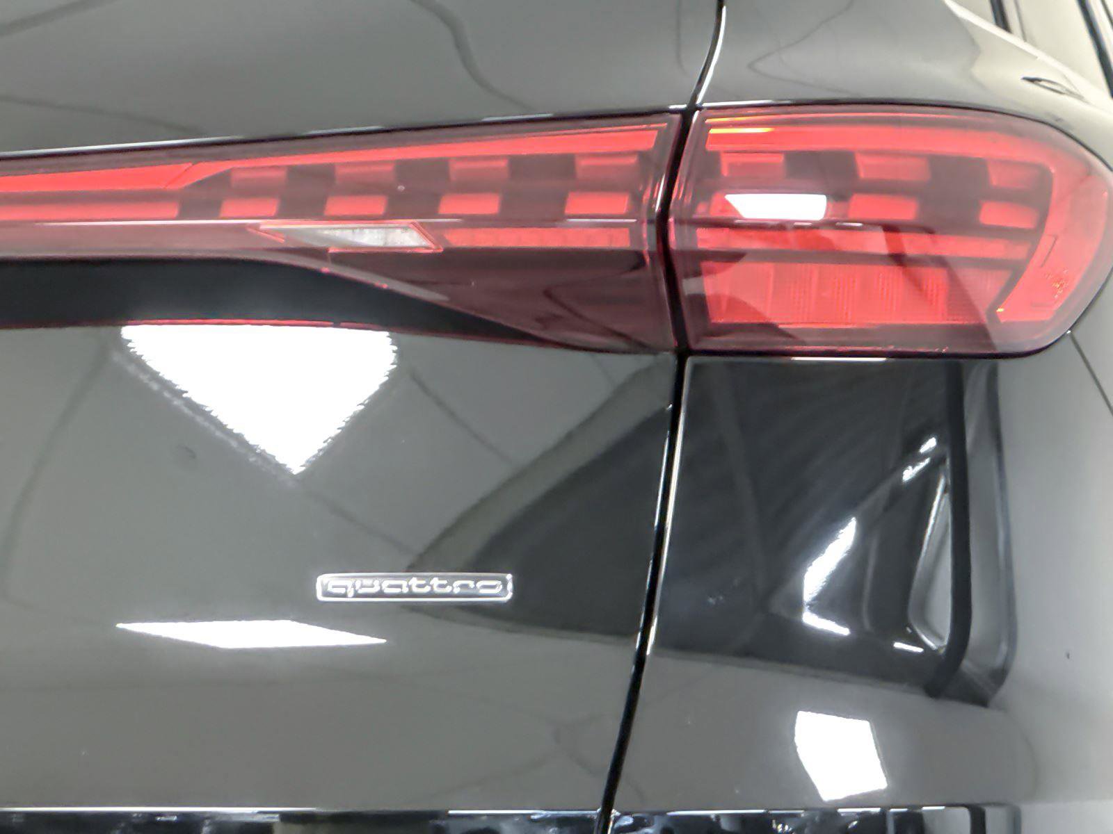 Certified 2025 Audi Q5 Premium w/ Convenience Package AWD/4WD image 27