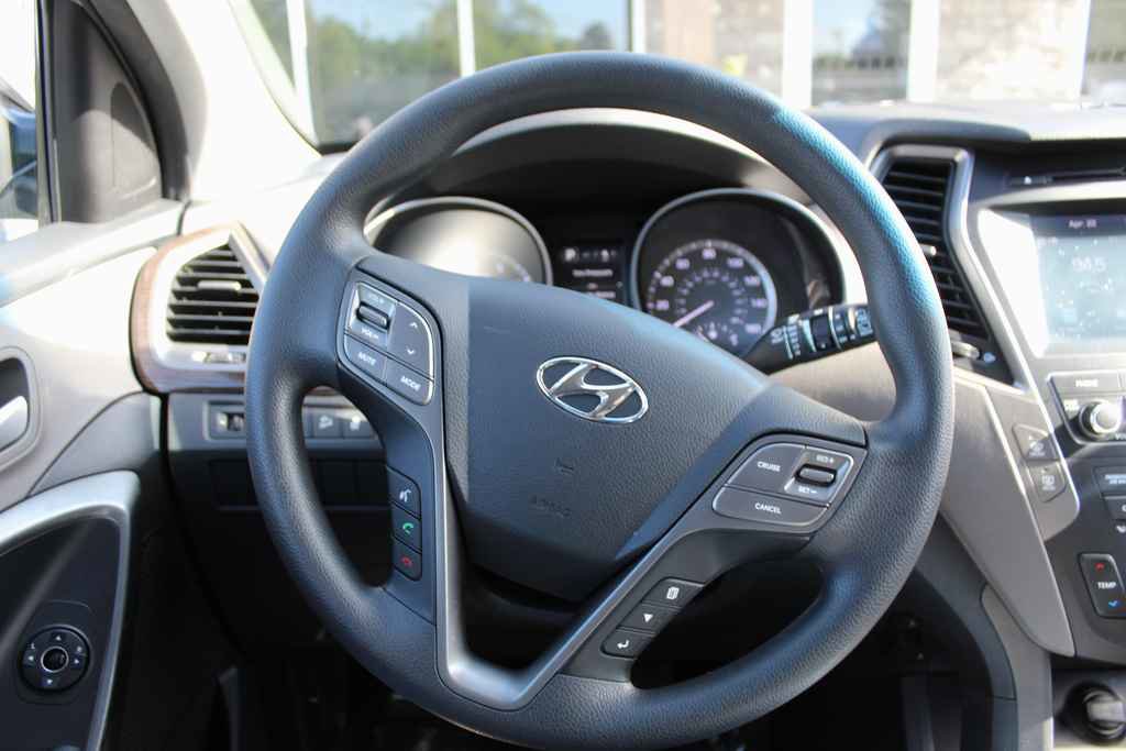 Used 2017 Hyundai Santa Fe Sport w/ 2.4L Value Package 06 FWD image 16