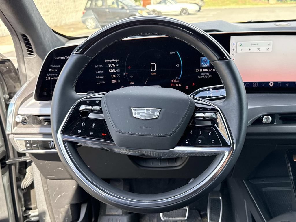 Certified 2026 Cadillac Vistiq Platinum w/ LPO, Floor Liner Package AWD/4WD image 11