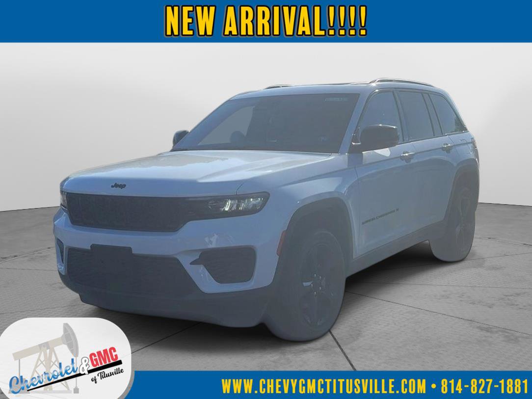 Used 2023 Jeep Grand Cherokee Altitude image 1