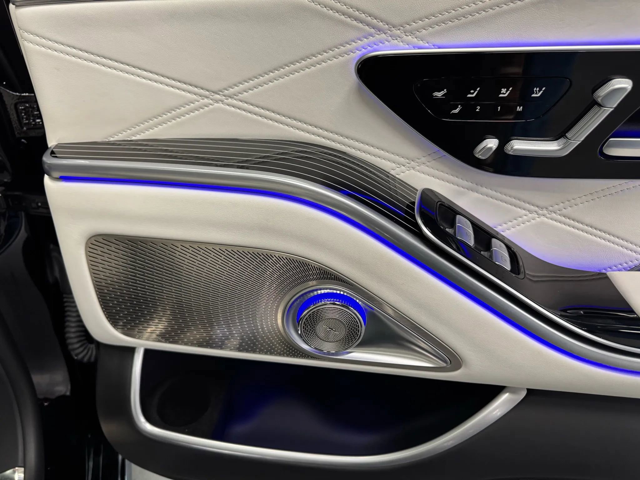 Used 2023 Mercedes-Benz Maybach S 680 S 680 4MATIC Sedan 4D w/ Manufaktur Leather Package image 68