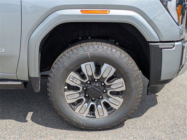 New 2026 GMC Sierra 2500 Denali w/ Denali Reserve Package image 13