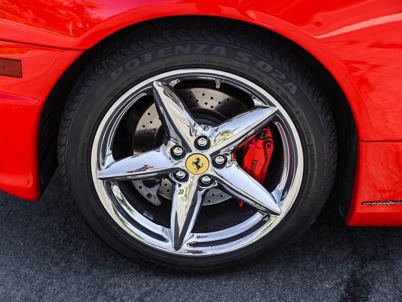 Used 2005 Ferrari 360 Spider RWD image 12