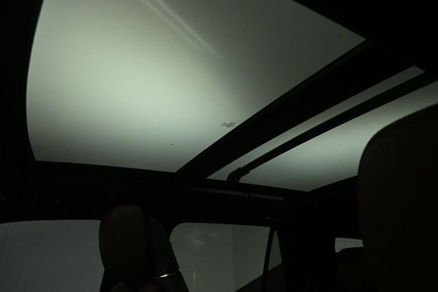 Used 2023 Lincoln Navigator Reserve AWD/4WD image 11