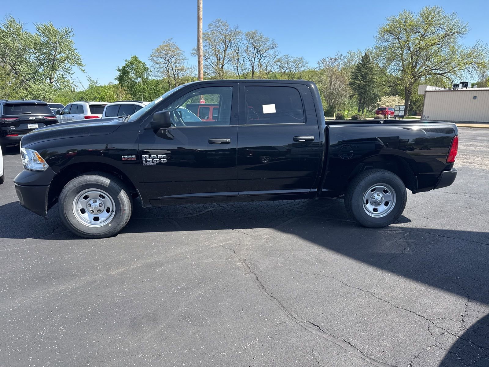 Used 2024 RAM 1500 Tradesman AWD/4WD image 5