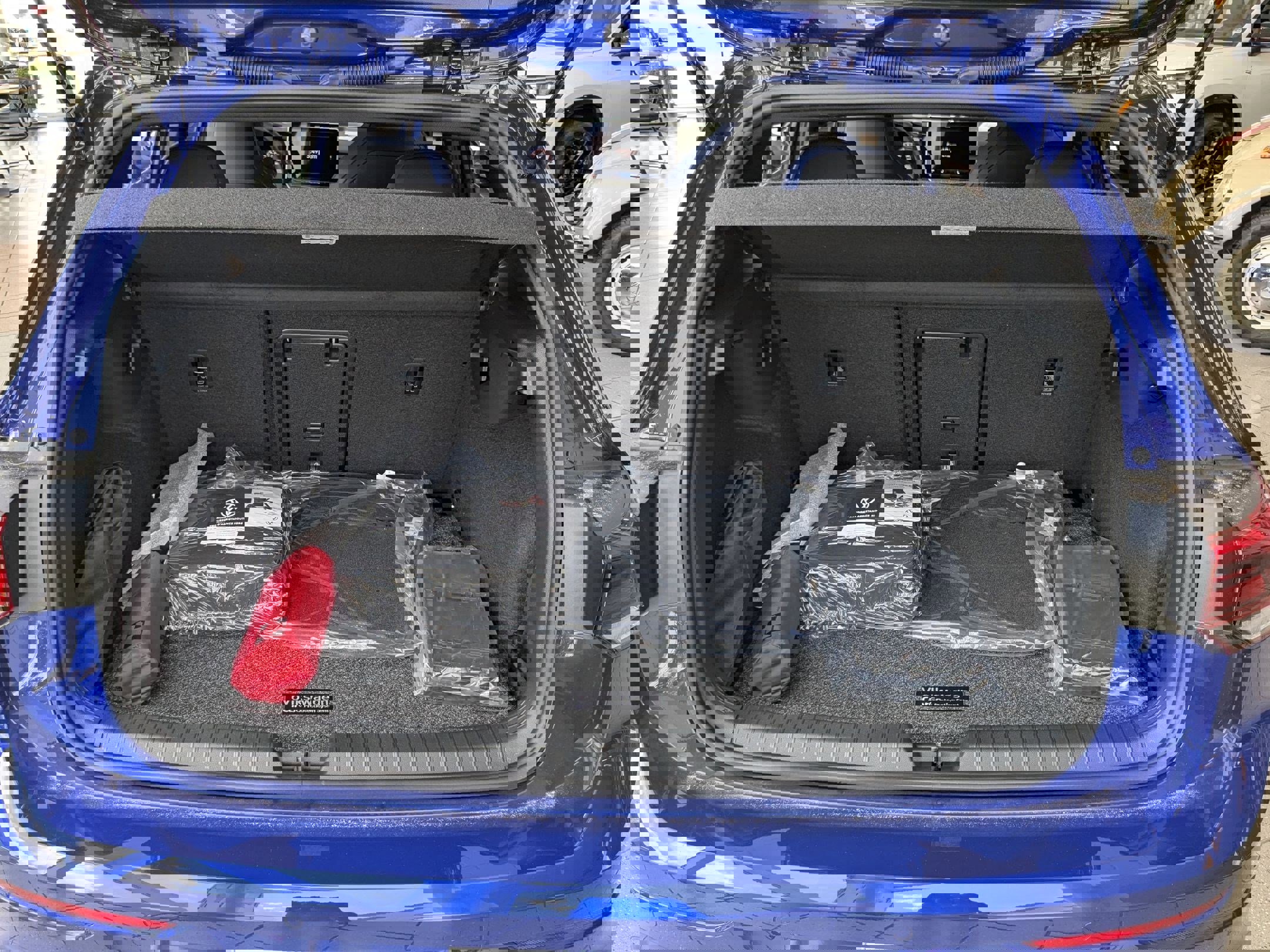 New 2025 Volkswagen Golf R Black Edition image 30