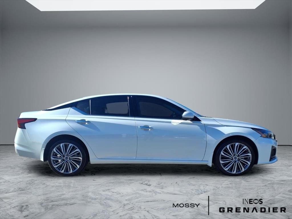 Used 2023 Nissan Altima 2.5 SL image 8
