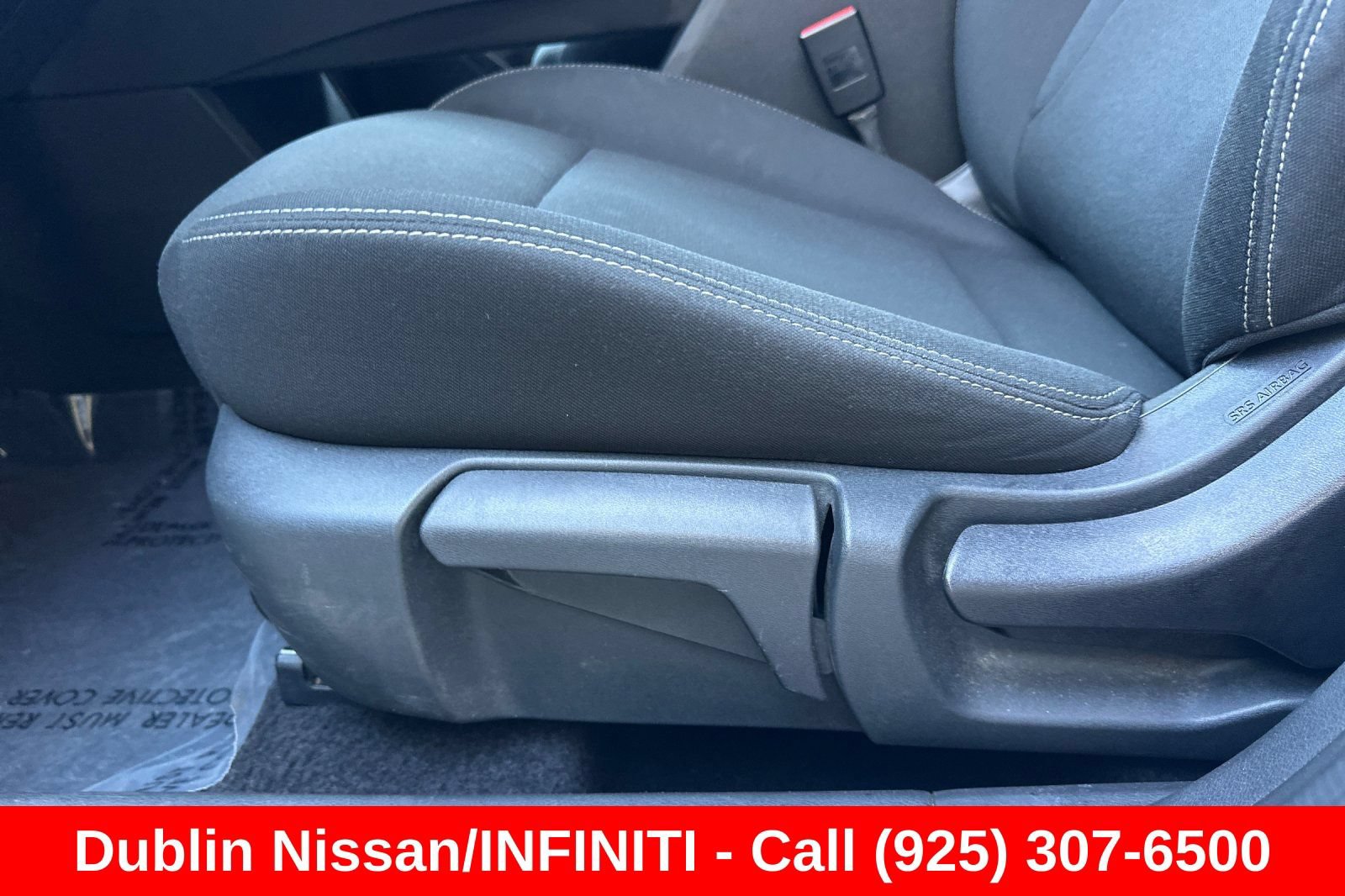 Used 2024 Nissan Rogue S FWD image 14