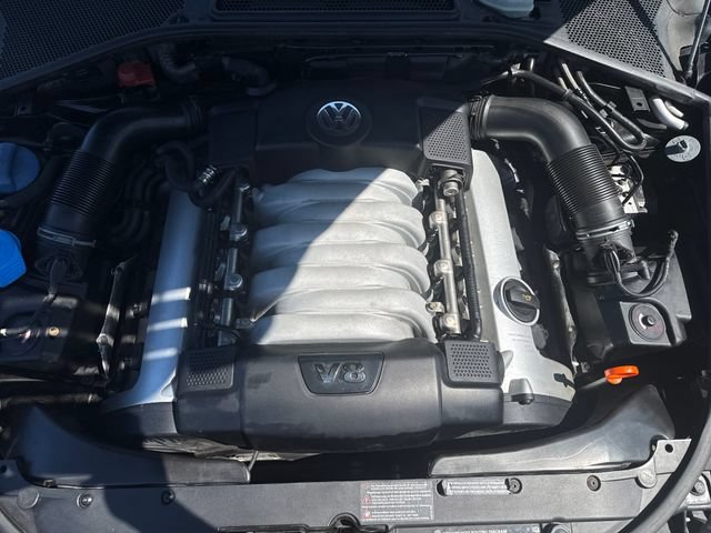Used 2004 Volkswagen Phaeton V8 AWD/4WD image 28