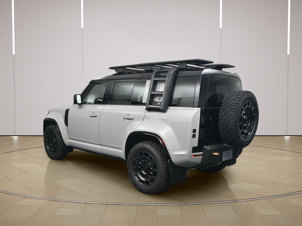 New 2026 Land Rover Defender 110 AWD/4WD image 3
