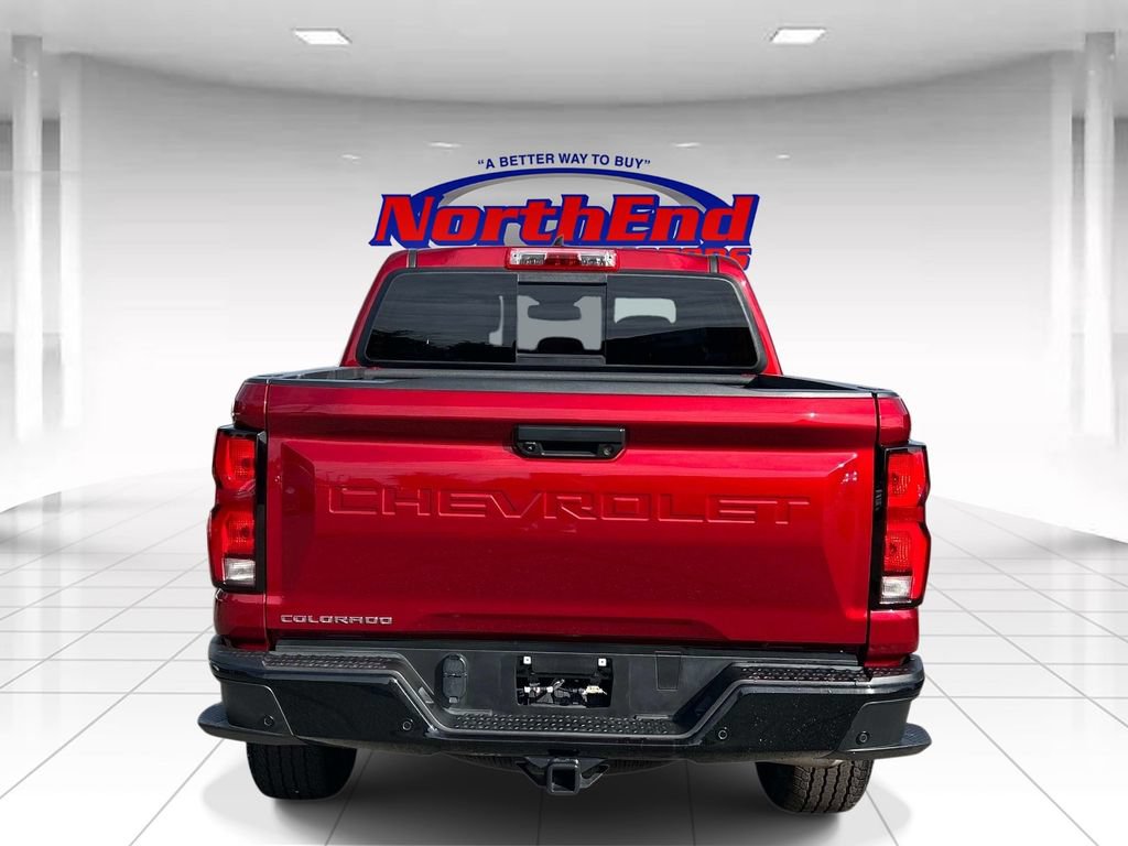 Used 2025 Chevrolet Colorado Z71 AWD/4WD image 4