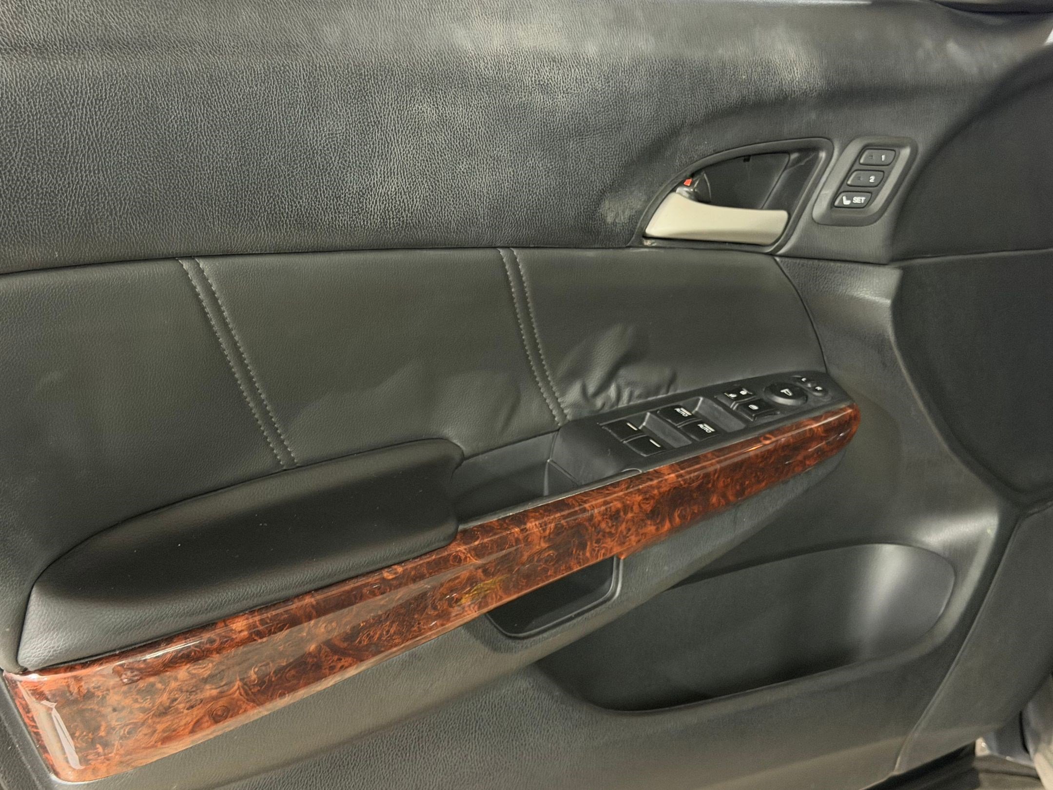 Used 2010 Honda Crosstour EX-L image 12