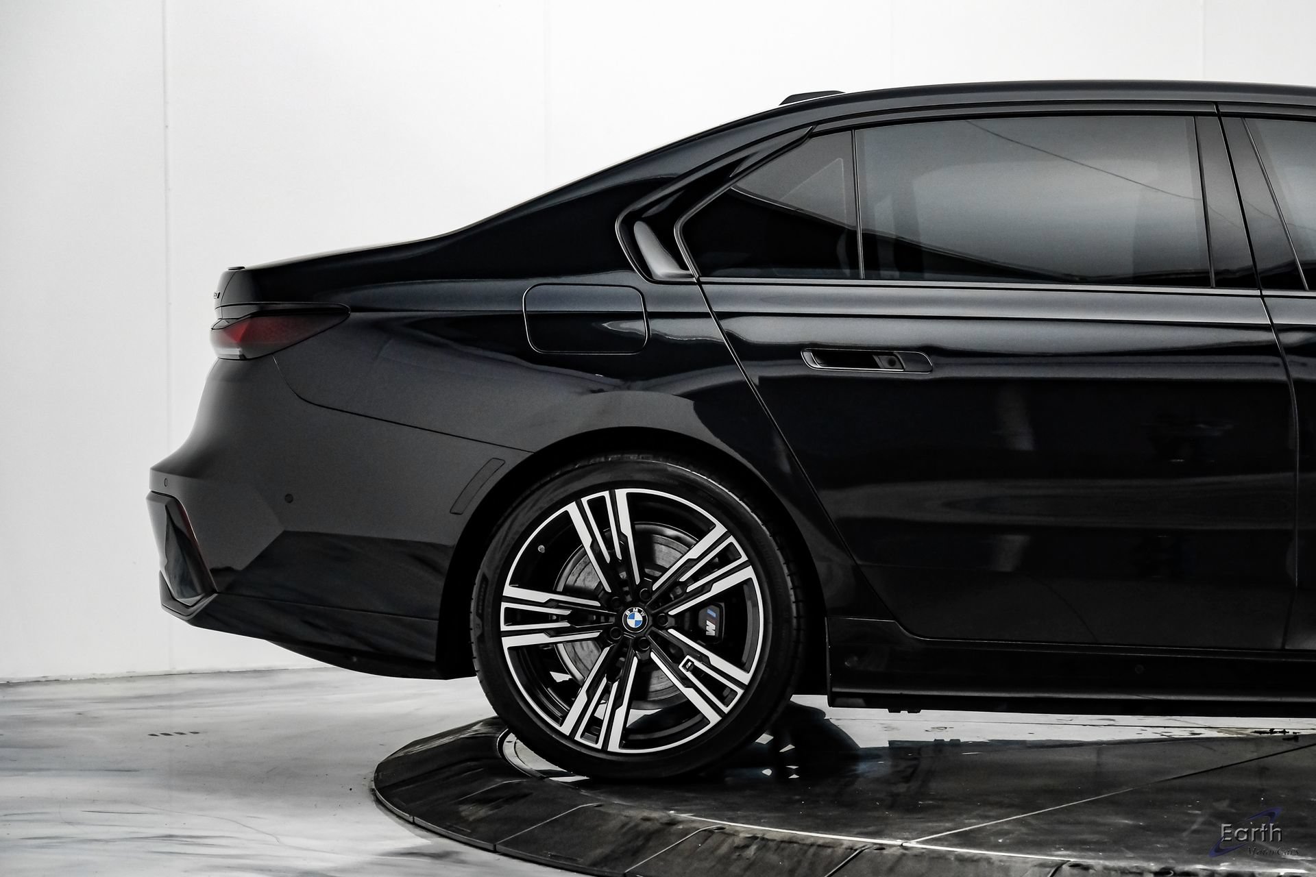 Used 2025 BMW i7 xDrive60 w/ Executive Package AWD/4WD image 22