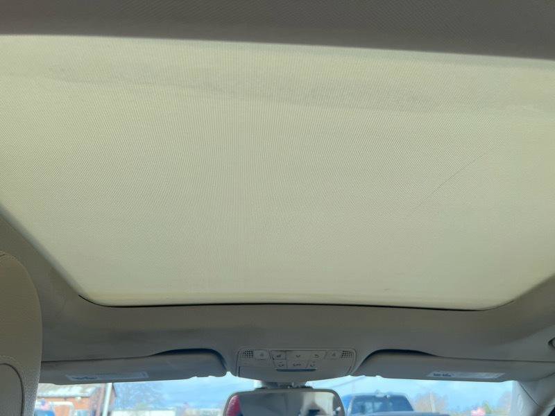 Used 2017 Mercedes-Benz C 300 4MATIC Sedan image 14