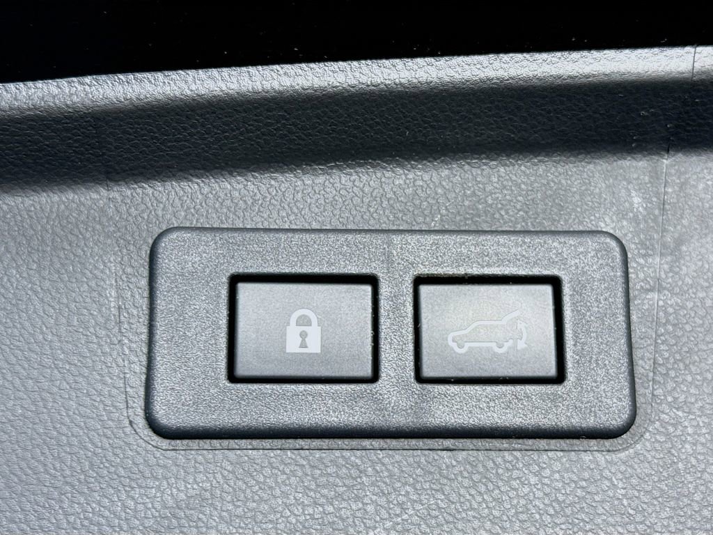 Certified 2025 Subaru Outback Premium w/ Popular Package #1 image 31