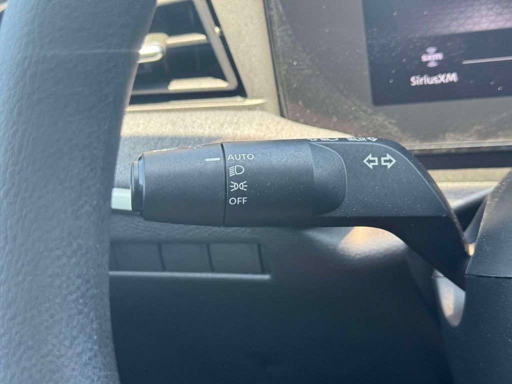 Used 2026 Nissan Kicks SV w/ SV Premium Package AWD/4WD image 21