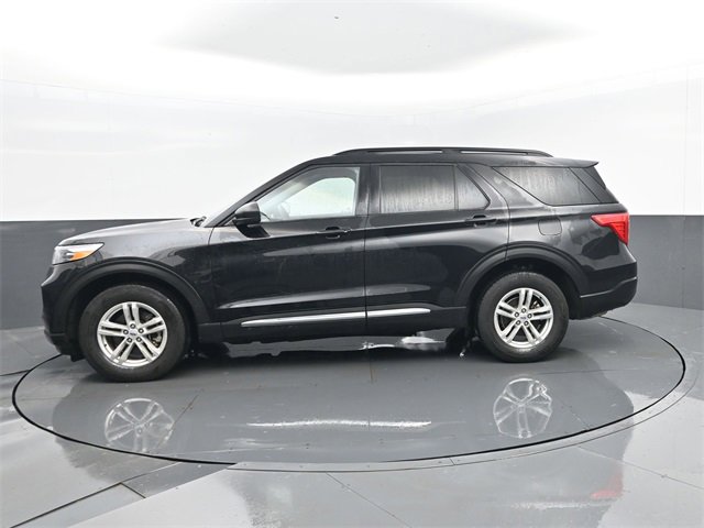 Used 2022 Ford Explorer XLT w/ Equipment Group 202A image 5
