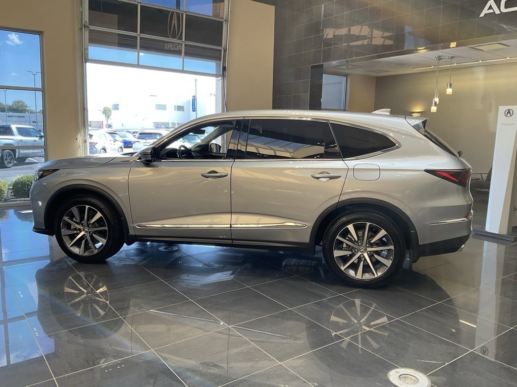 Certified 2025 Acura MDX w/ Technology Package image 5