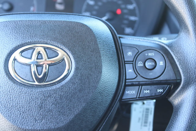 Used 2023 Toyota Corolla LE w/ Carpet Mat Package (TMS) FWD image 18