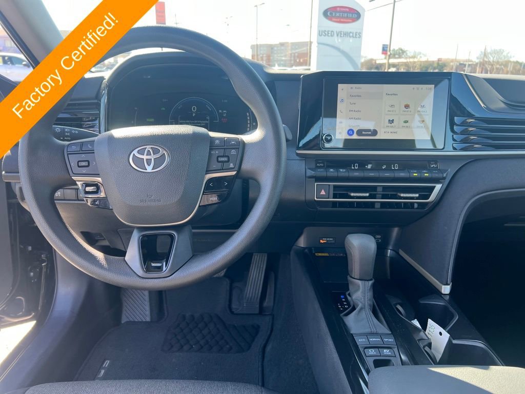Used 2025 Toyota Camry LE image 14