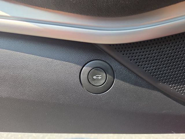 Used 2016 Chevrolet Camaro SS RWD image 27