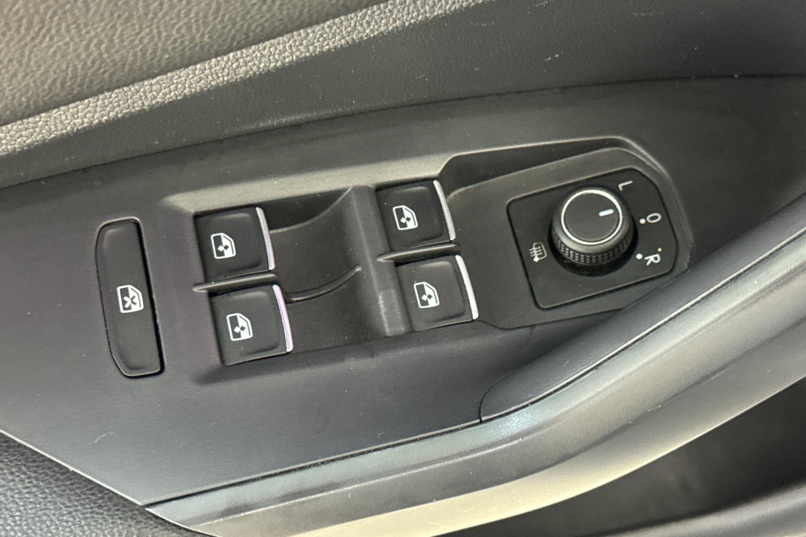 Used 2022 Volkswagen Jetta GLI Autobahn FWD image 14