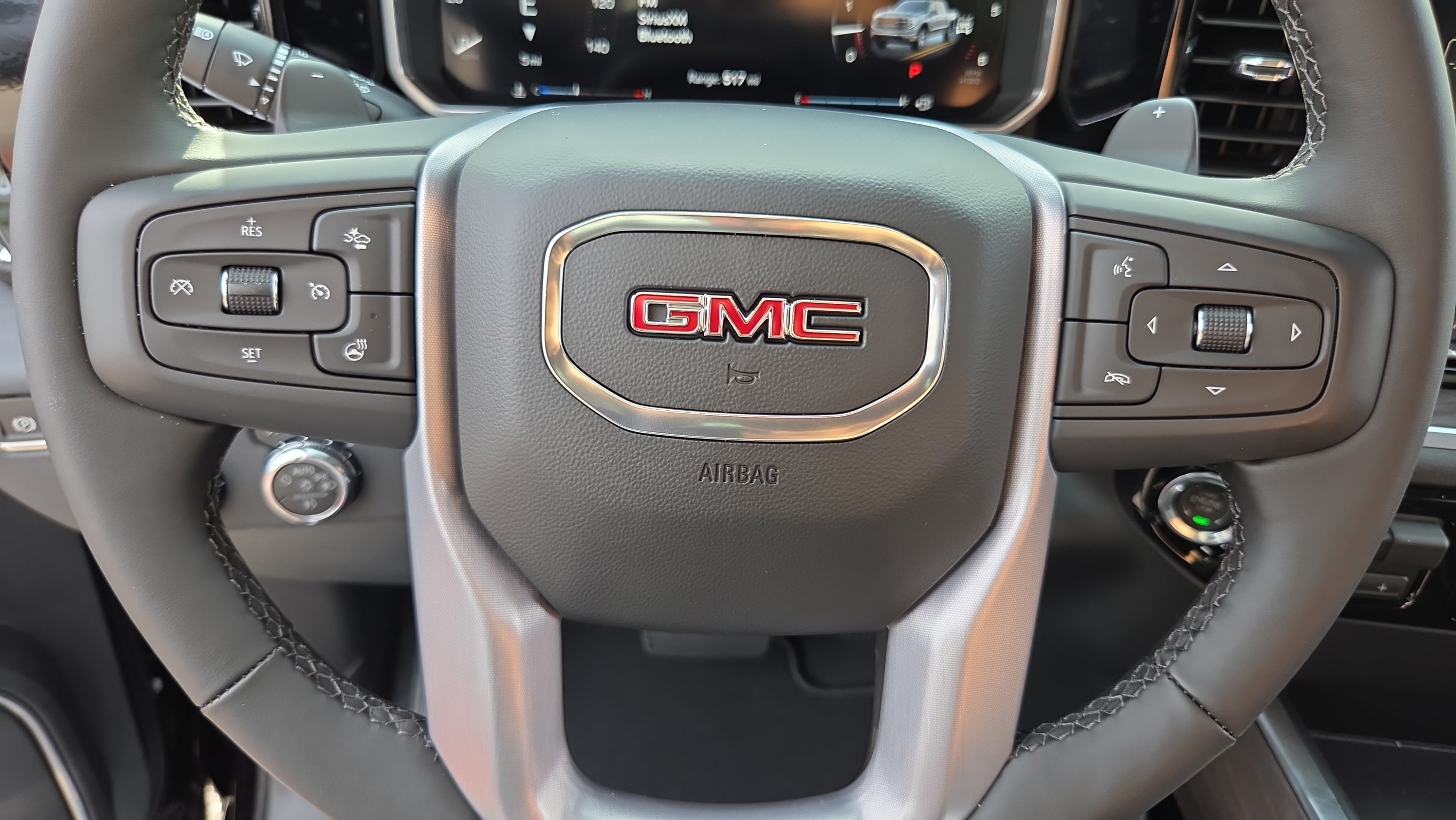 New 2026 GMC Sierra 1500 SLT w/ SLT Premium Plus Package AWD/4WD image 23