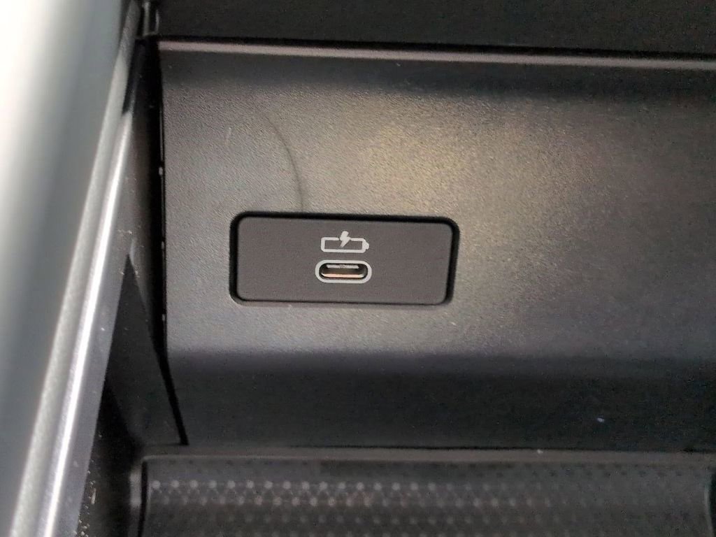 New 2026 BMW X5 xDrive40i w/ M Sport Package image 23