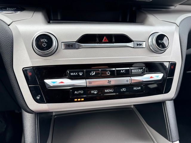 Used 2023 Ford Explorer XLT w/ Equipment Group 202A image 32