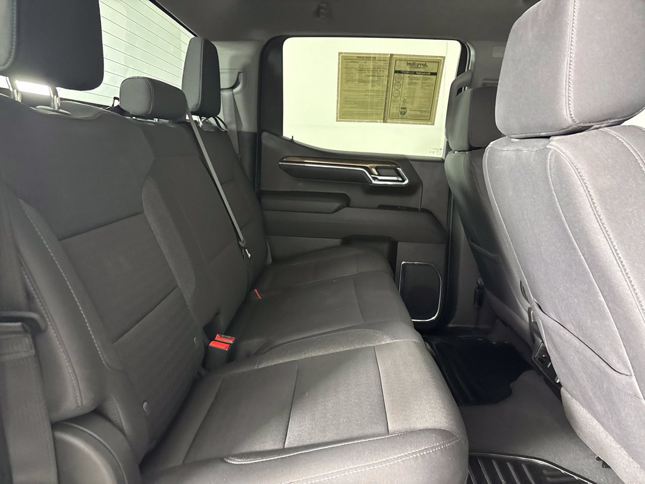 Used 2024 Chevrolet Silverado 1500 LT AWD/4WD image 28