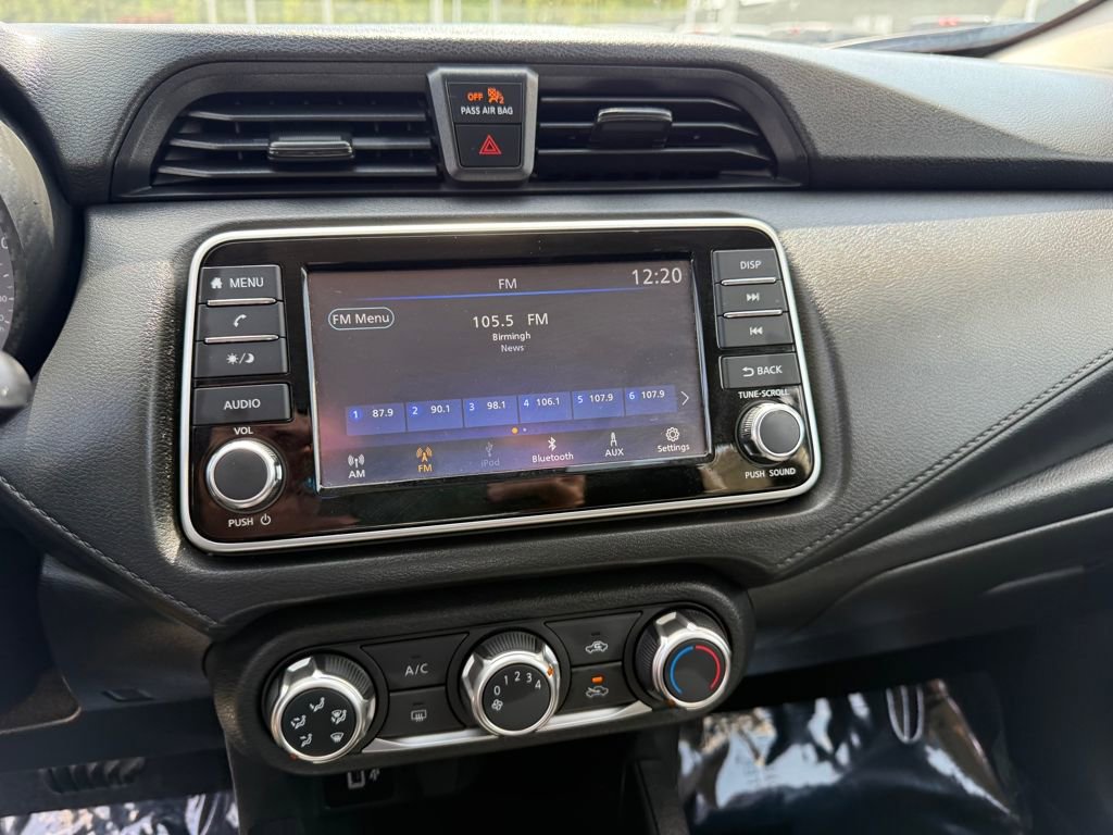 Used 2025 Nissan Versa S image 17