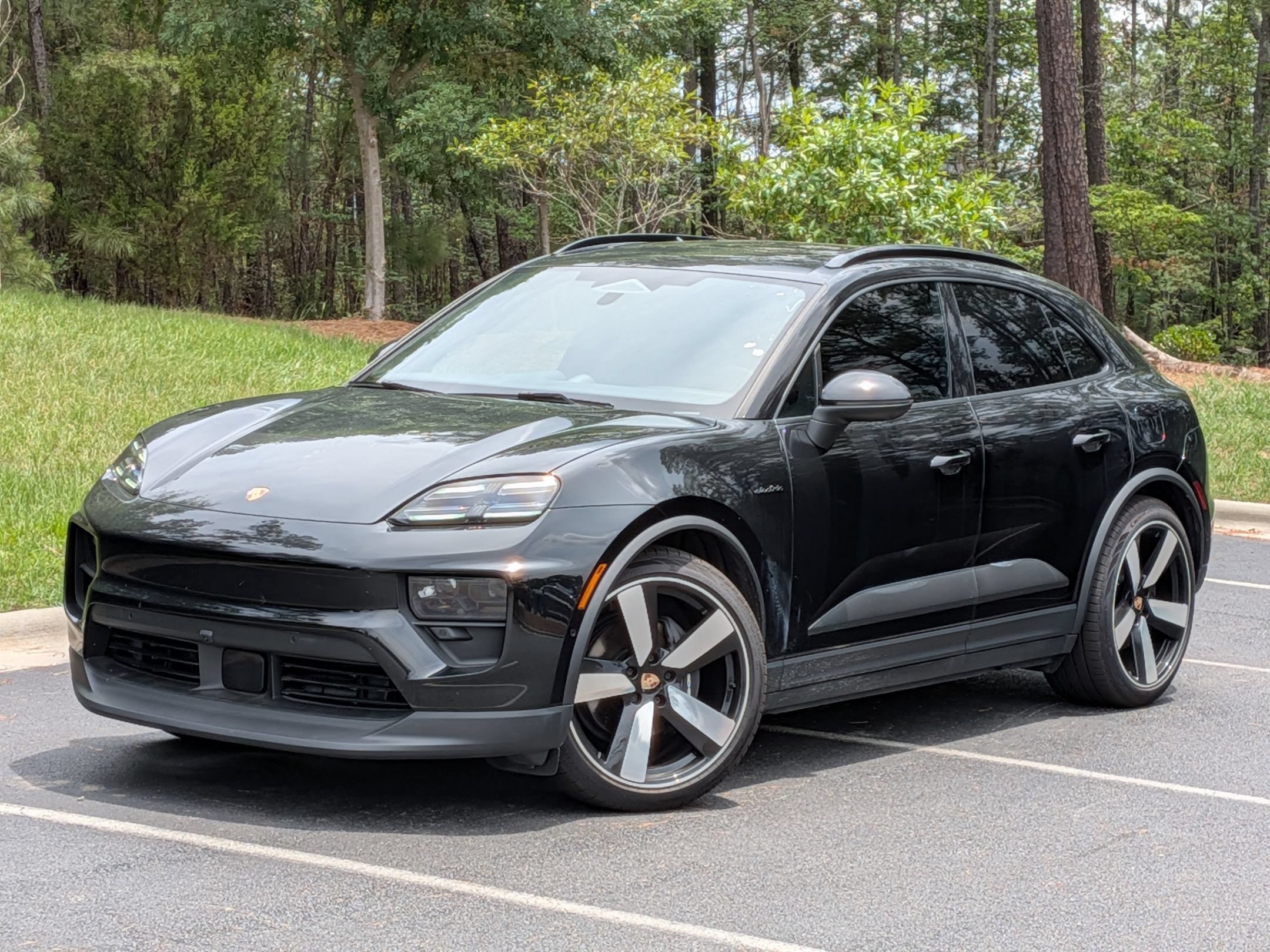 Certified 2025 Porsche Macan 4 Electric