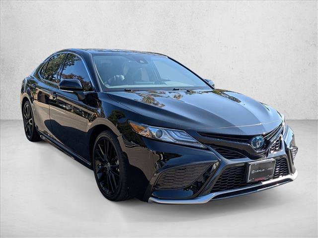 Used 2023 Toyota Camry XSE image 3