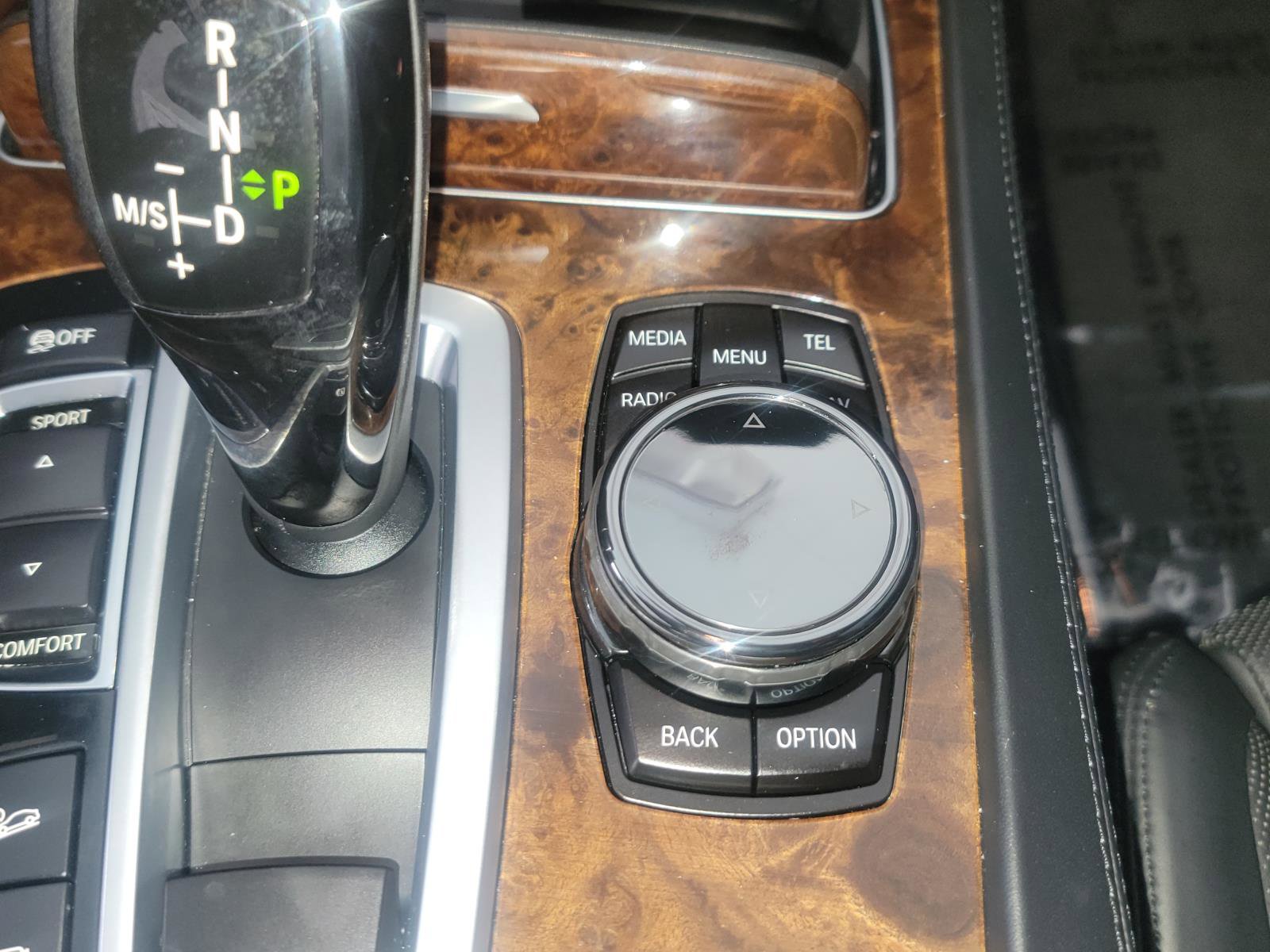 Used 2014 BMW 750Li xDrive AWD/4WD image 24