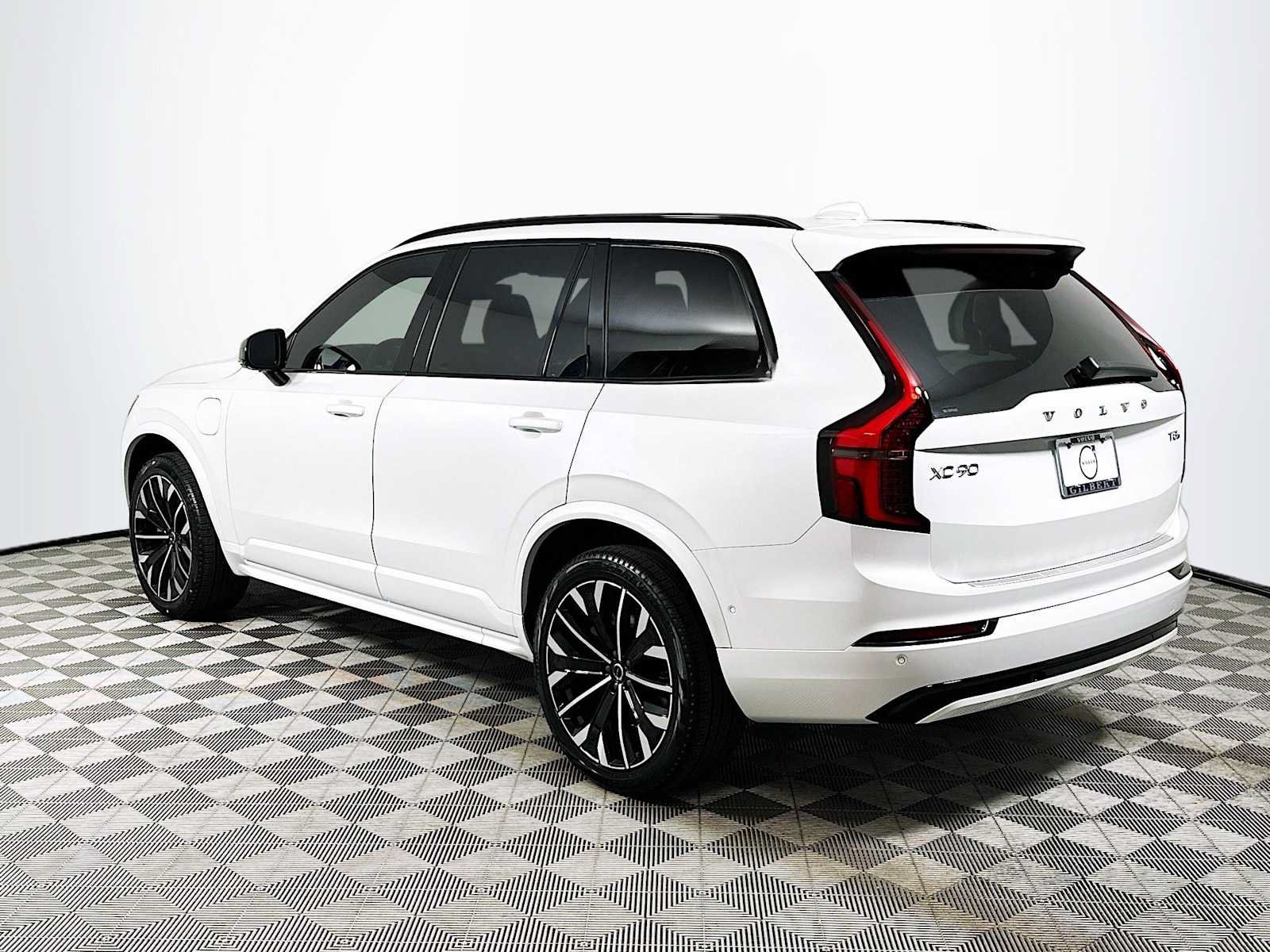 New 2026 Volvo XC90 T8 Ultra w/ Protection Package Premier AWD/4WD image 5