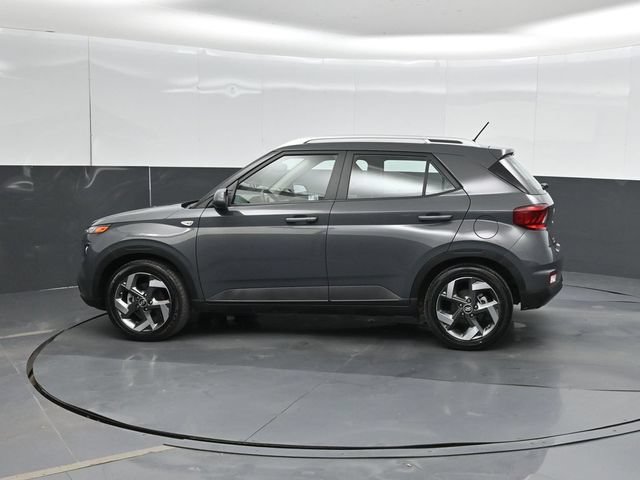 Used 2024 Hyundai Venue SEL FWD image 10