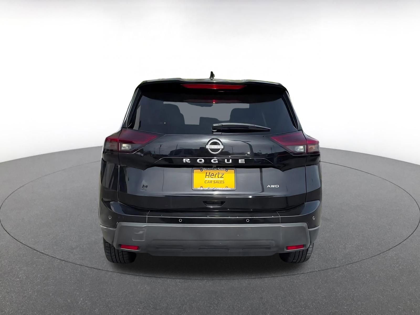 Used 2025 Nissan Rogue SV image 12