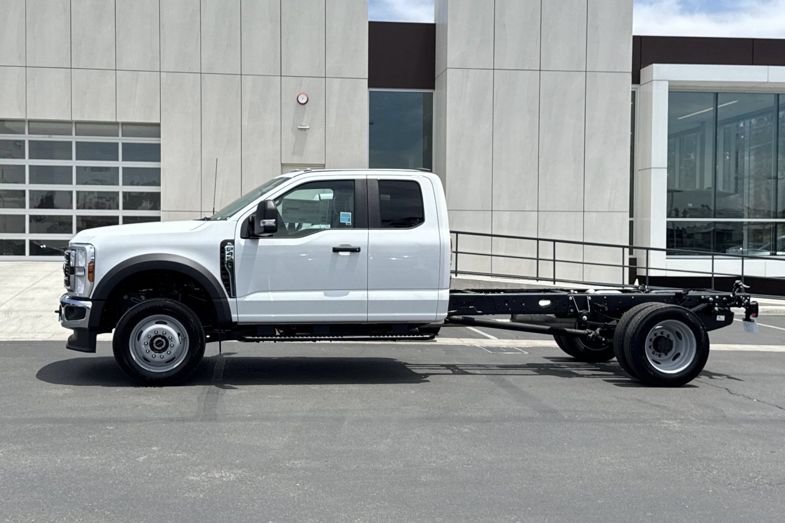 New 2026 Ford F450 XL w/ XL Chrome Package AWD/4WD image 6