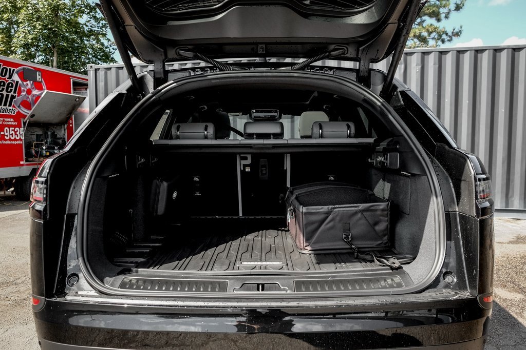 New 2026 Land Rover Range Rover Velar S image 9