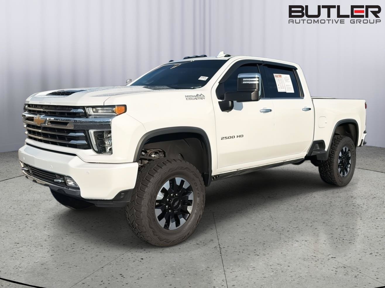 Used 2022 Chevrolet Silverado 2500 High Country AWD/4WD image 2