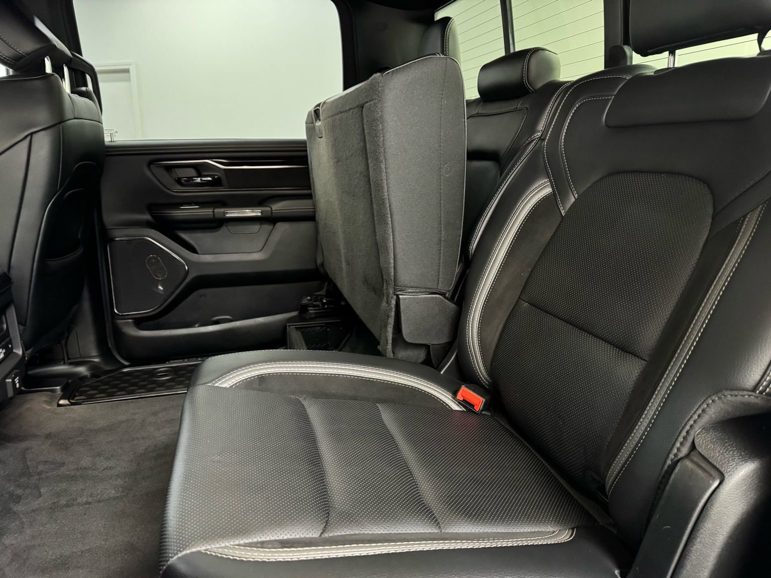 Used 2022 RAM 1500 Laramie w/ G/T Package image 35