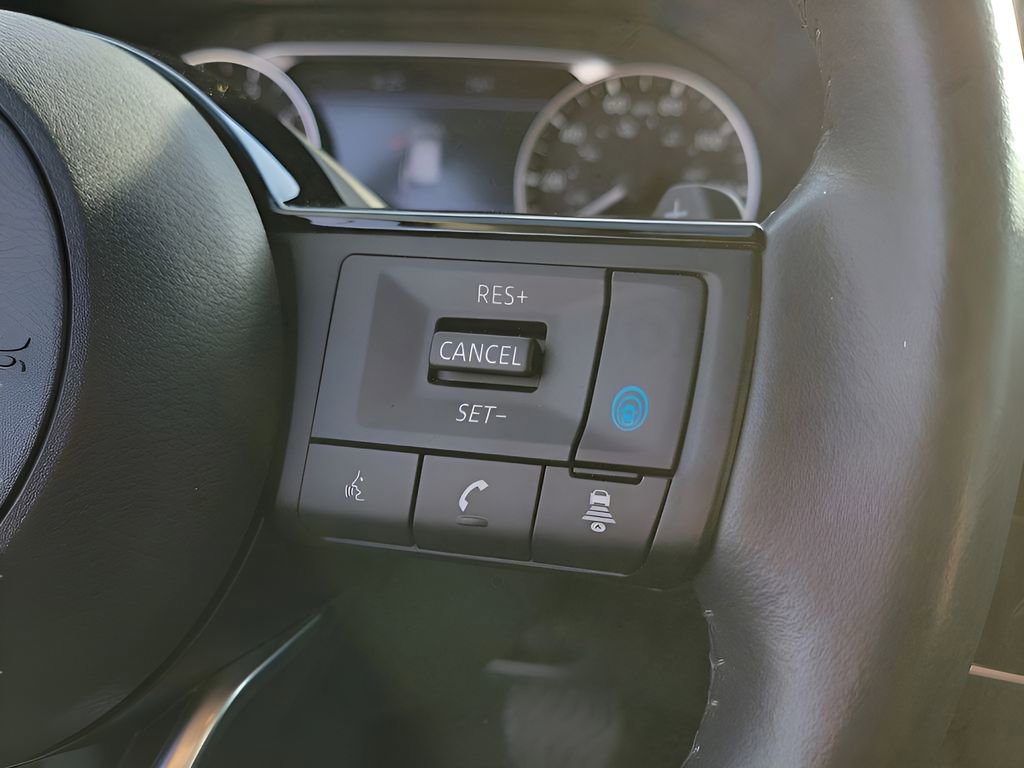 Used 2023 Nissan Rogue SL w/ SL Premium Package image 36