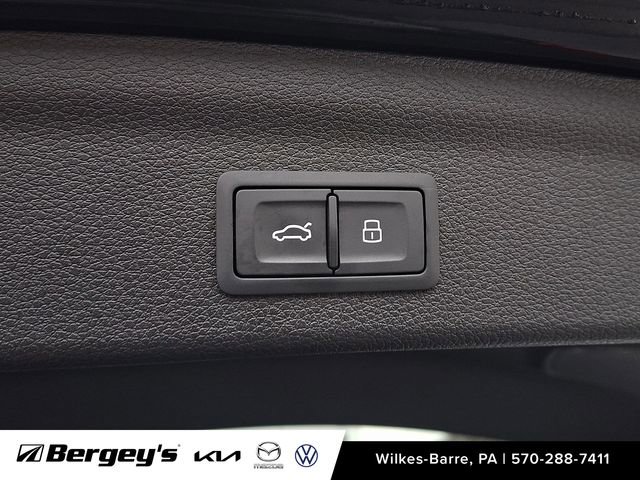 Used 2020 Audi Q3 2.0T Premium Plus image 31