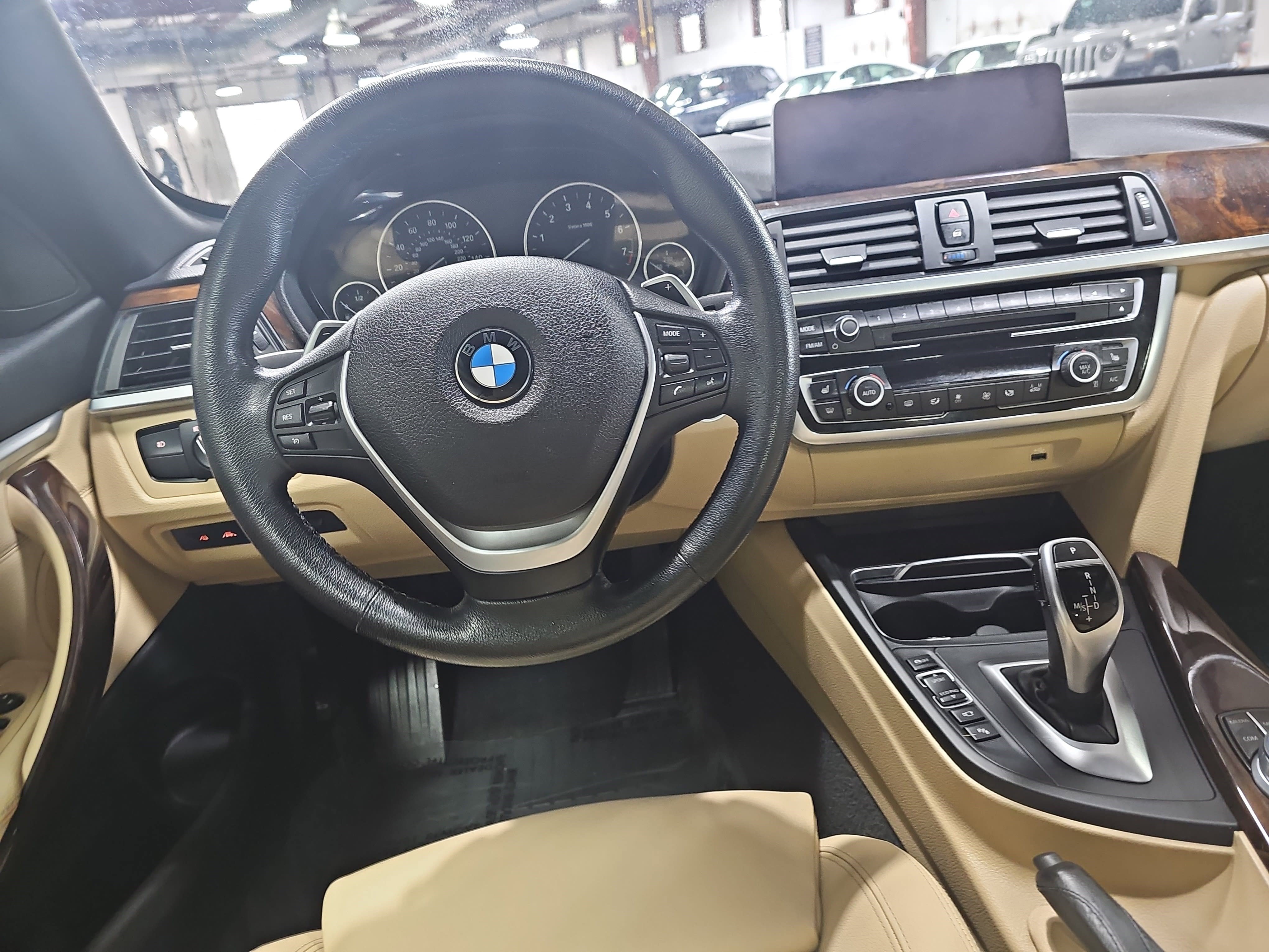 Used 2017 BMW 430i Convertible image 14