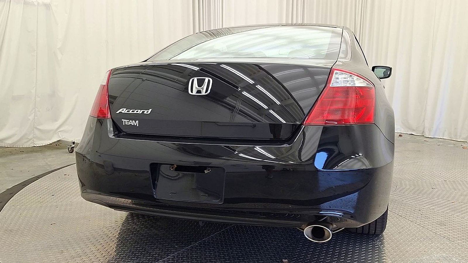 Used 2010 Honda Accord EX image 2