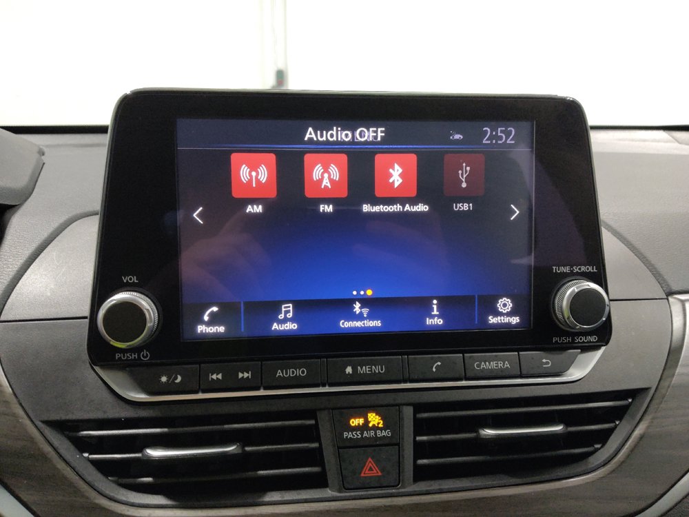 Used 2024 Nissan Altima 2.5 SV FWD image 25