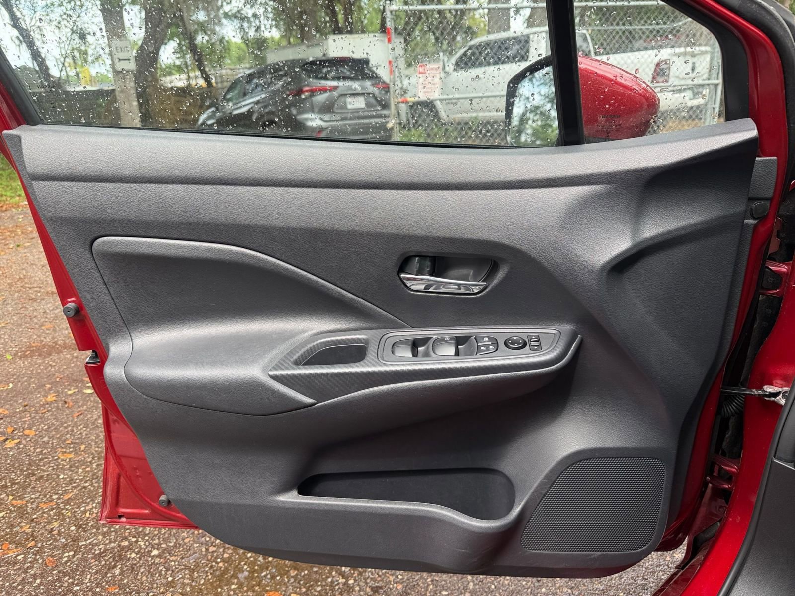 Used 2025 Nissan Versa SV FWD image 18