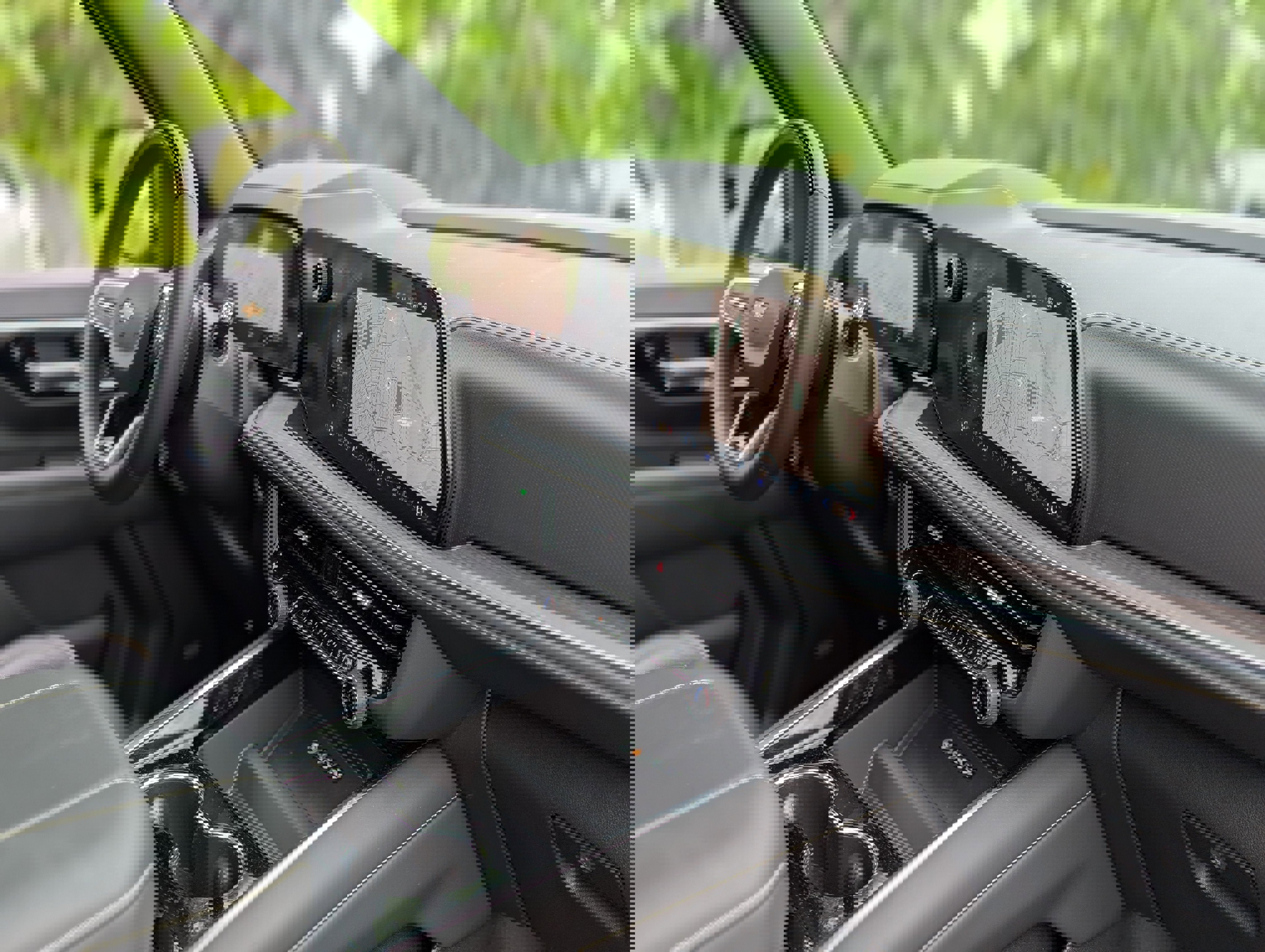 New 2025 Chevrolet Suburban Premier image 34