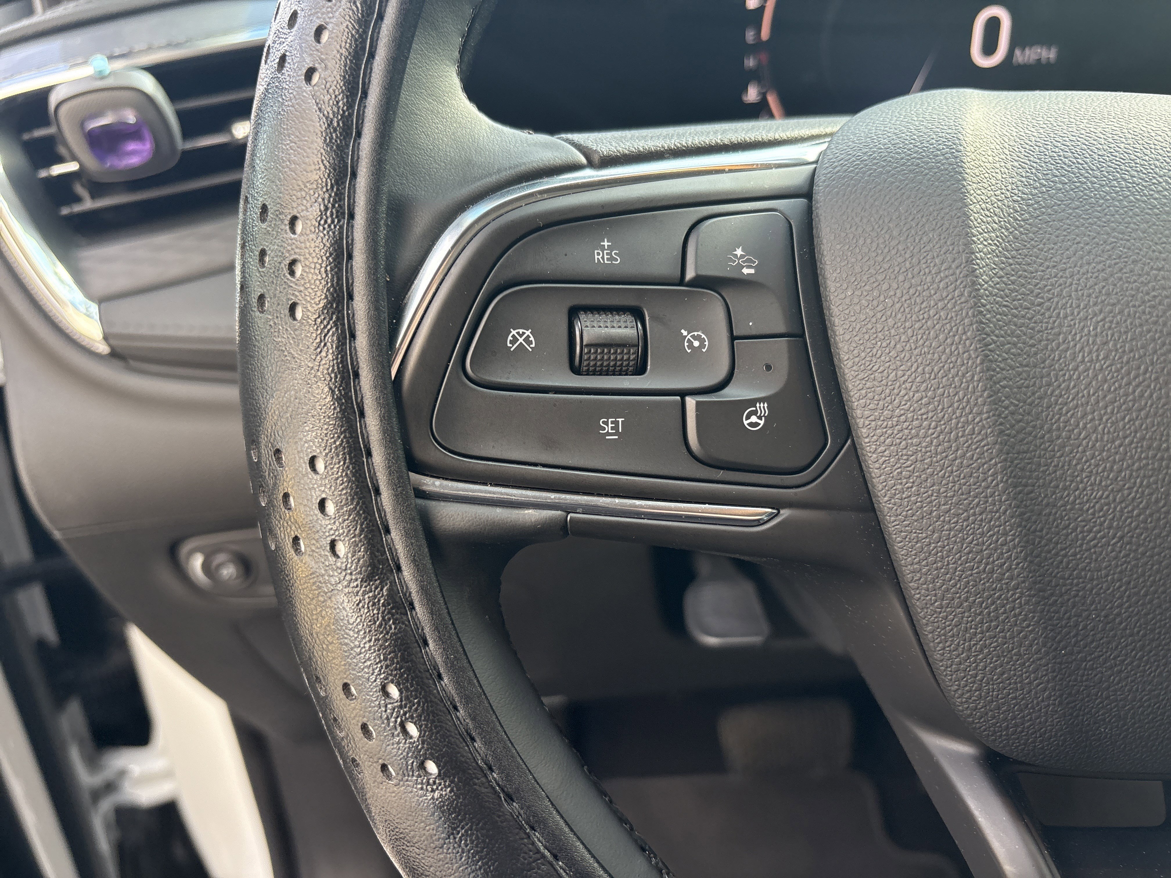 Used 2025 Buick Encore GX Sport Touring w/ Comfort Package image 19